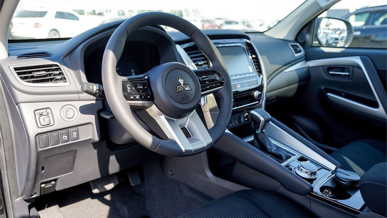 Mitsubishi Montero Sport Mitsubishi Montero Sport 2026 – GLS (H64) 3.0L – SUV – GCC Specs – Export Ready