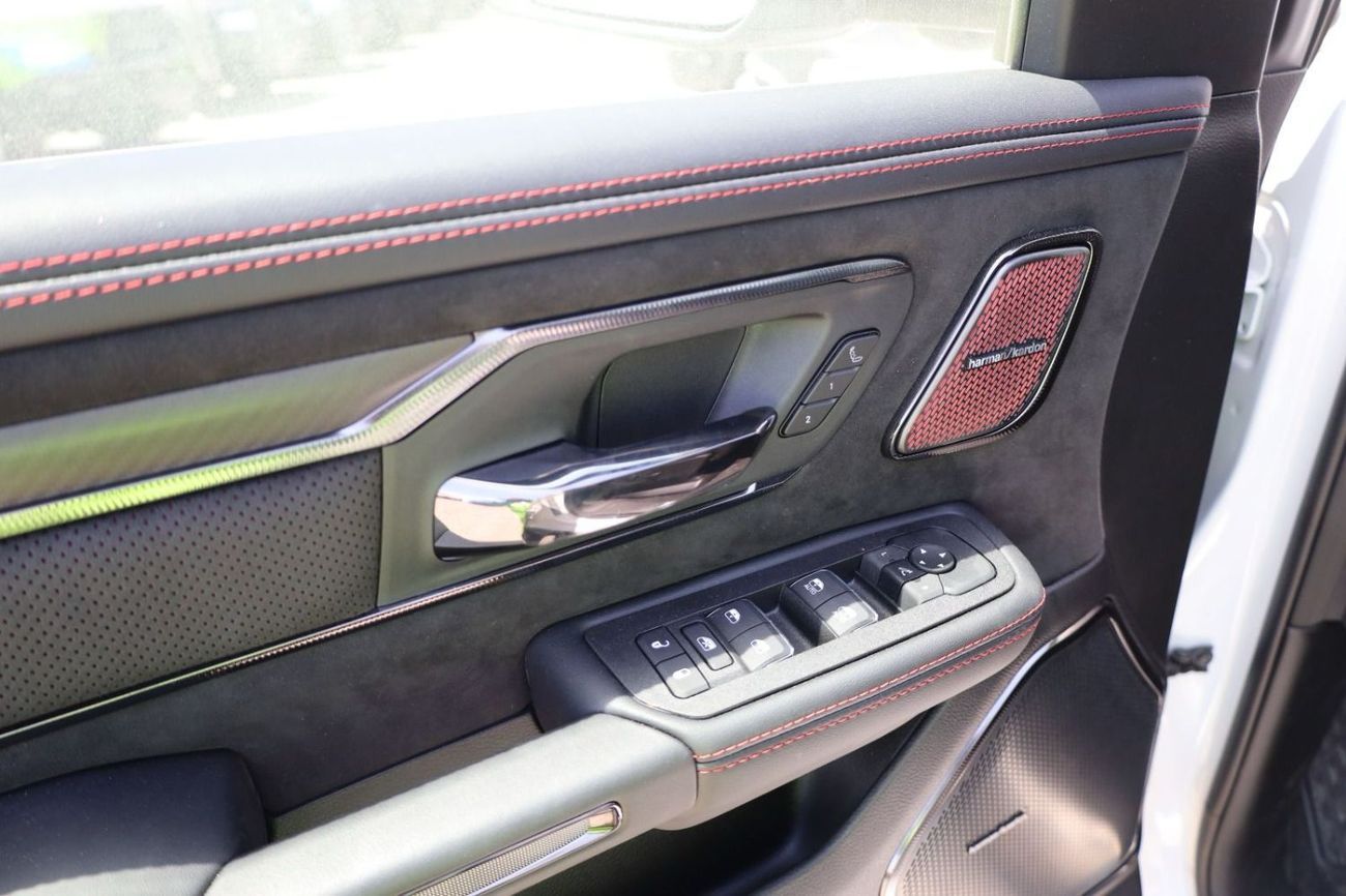 رام 1500 3.0L RHO TWIN TURBO PETROL AUTOMATIC TRANSMISSION ( ONLY FOR RE-EXPORT