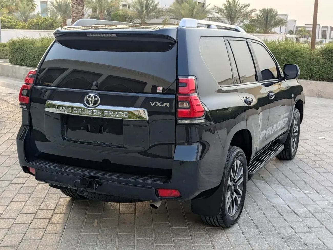 تويوتا برادو GXR 2022 | GCC Specs | Full Option V6 Interior and Exterior Excellent Condition
