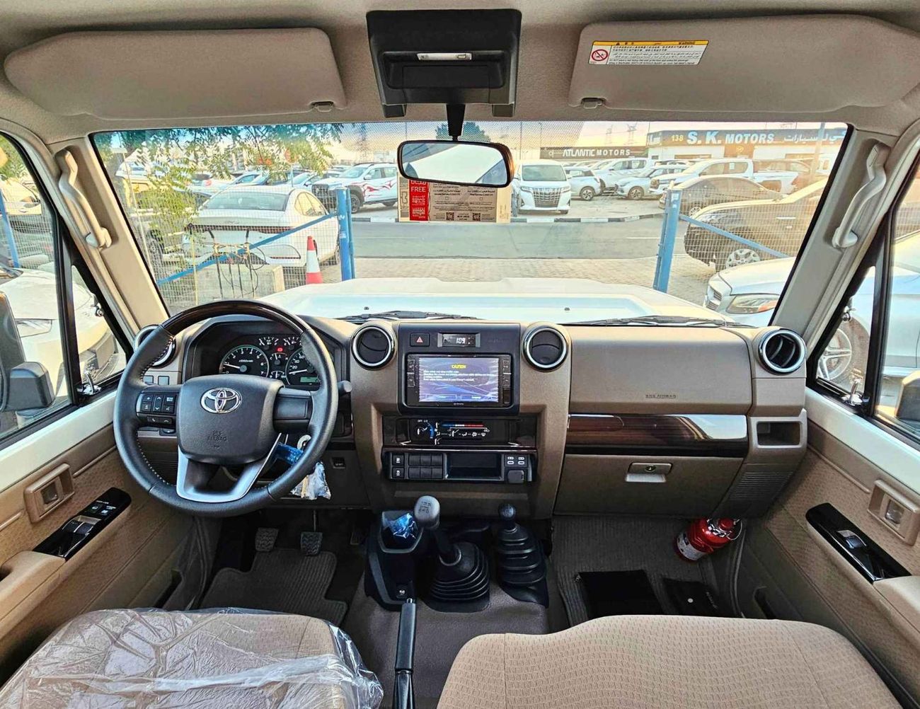 Toyota Land Cruiser Pick Up LX LC79 / SINGLE CABIN /4.0L V6 PETROL M/T 4WD (CODE # LC79SCPM)