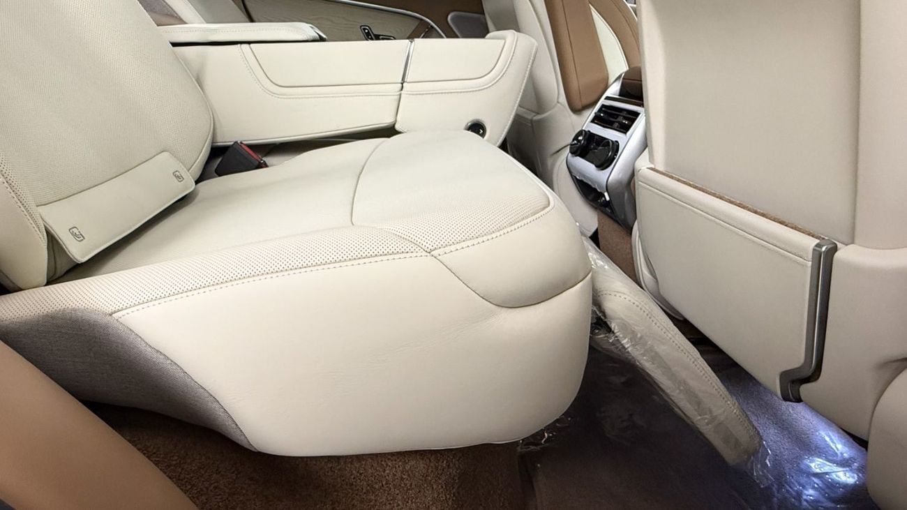 Land Rover Range Rover Sport Range Rover SV - 2026 - Brand New Two Tone Special Color