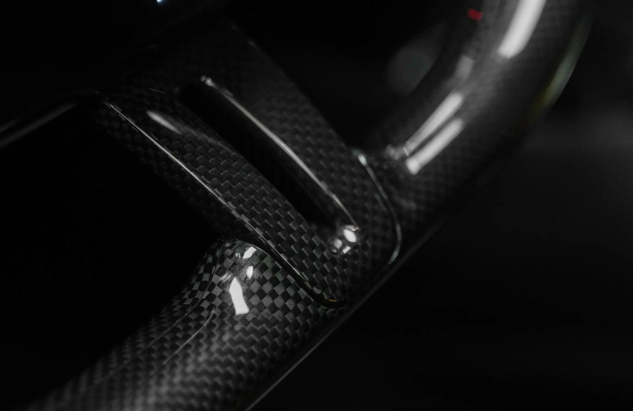 فيراري SF90 ستراديل 4.0L V8 Twin-Turbocharged Engine + eMotor