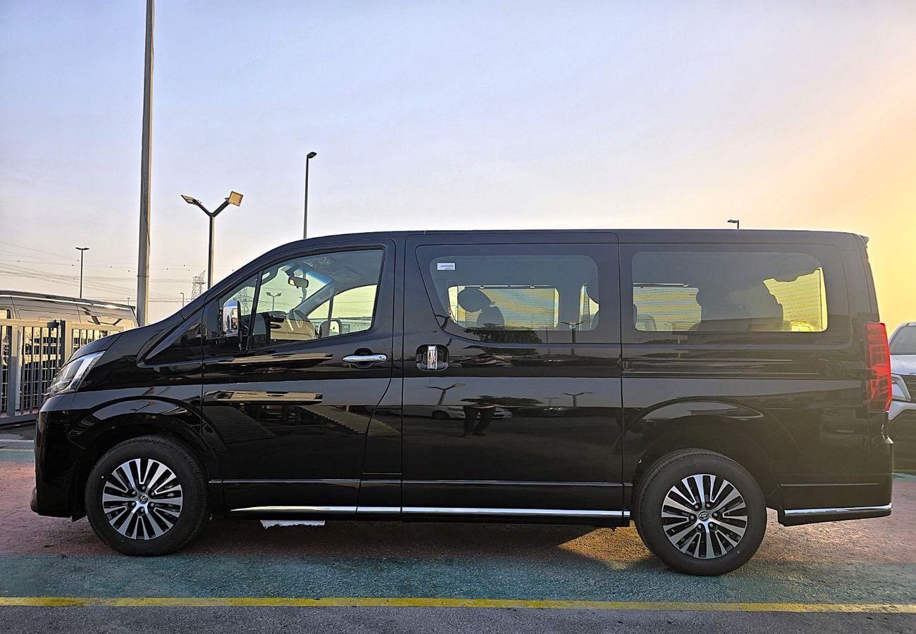 Toyota Granvia Premium 2.8l Toyota Granvia Premium 2.8l Diesel A/T RWD 6 Seats Black color 2025 Model