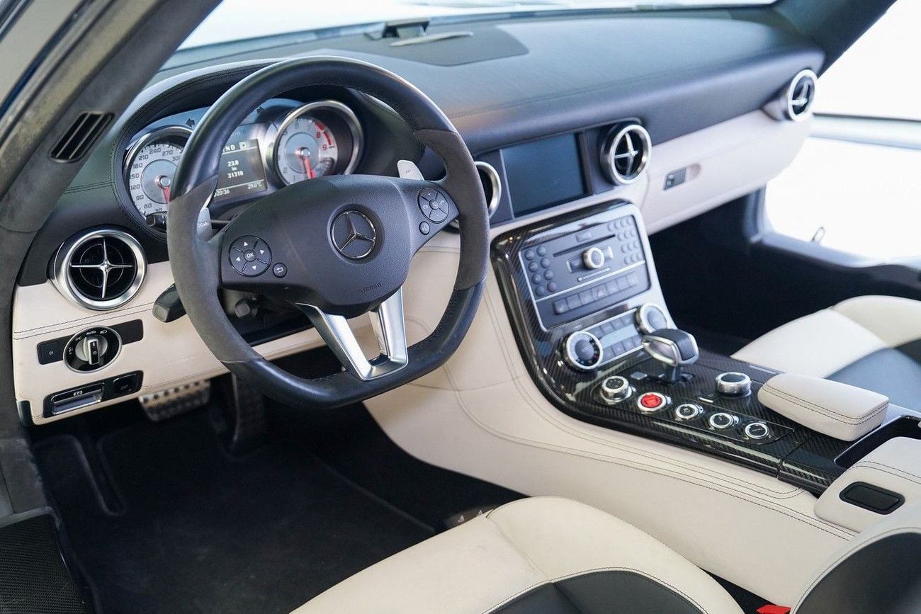 مرسيدس بنز SLS AMG STD 6.2L