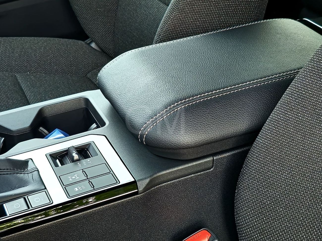 Toyota Prado TOYOTA PRADO PETROL 2.4T - URBAN - E - FULLY BASIC - 2025 MODEL - BLACK INSIDE BLACK - OMANI