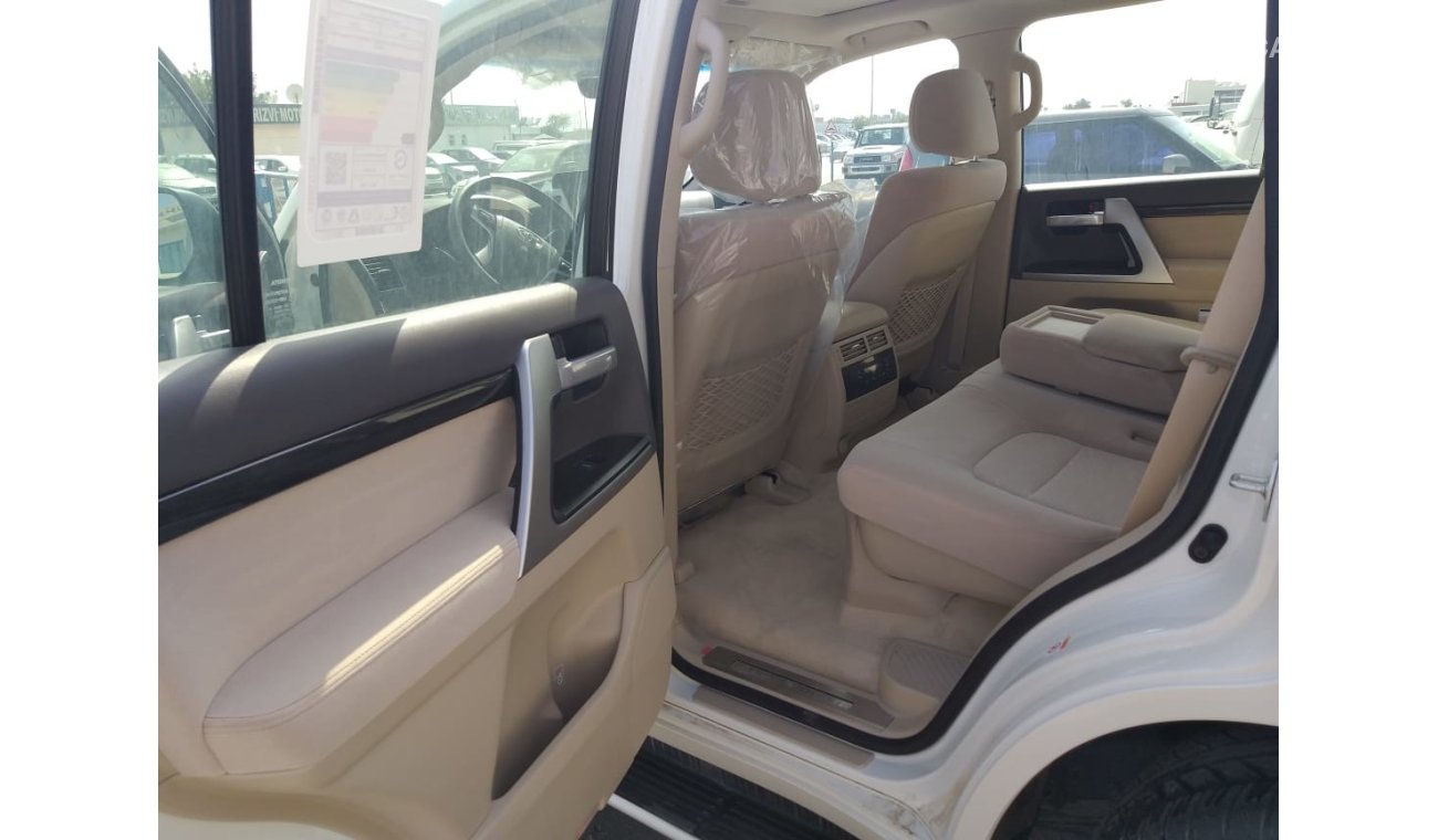 تويوتا لاند كروزر Toyota Land Cruiser VX 5.7L with Hydraulic, 8 Air Bags