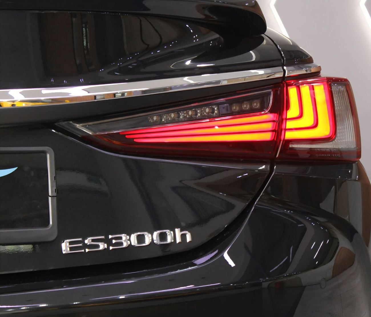 لكزس ES300h GCC // NO ACCIDENTS NO PAINT