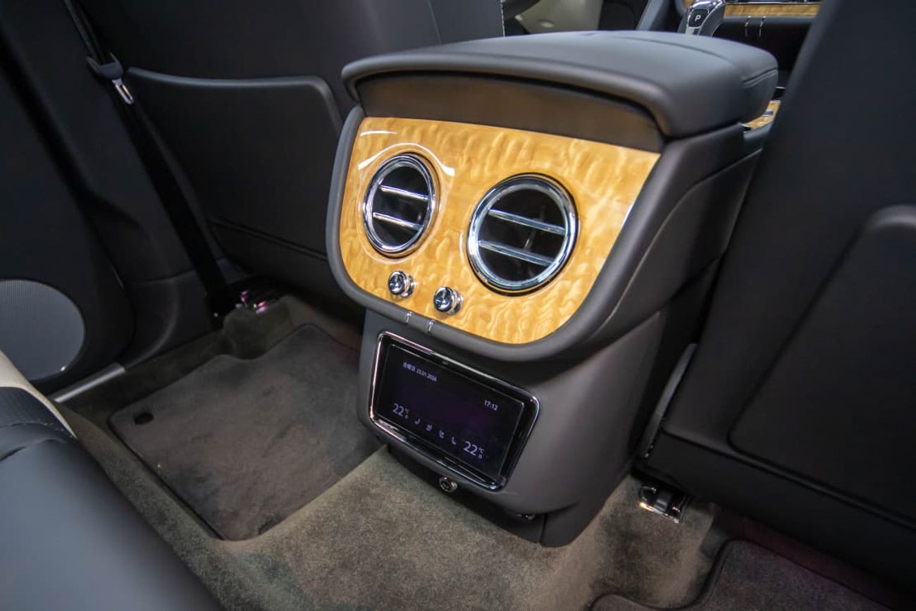 بنتلي بينتايجا Bentayga 4.0T