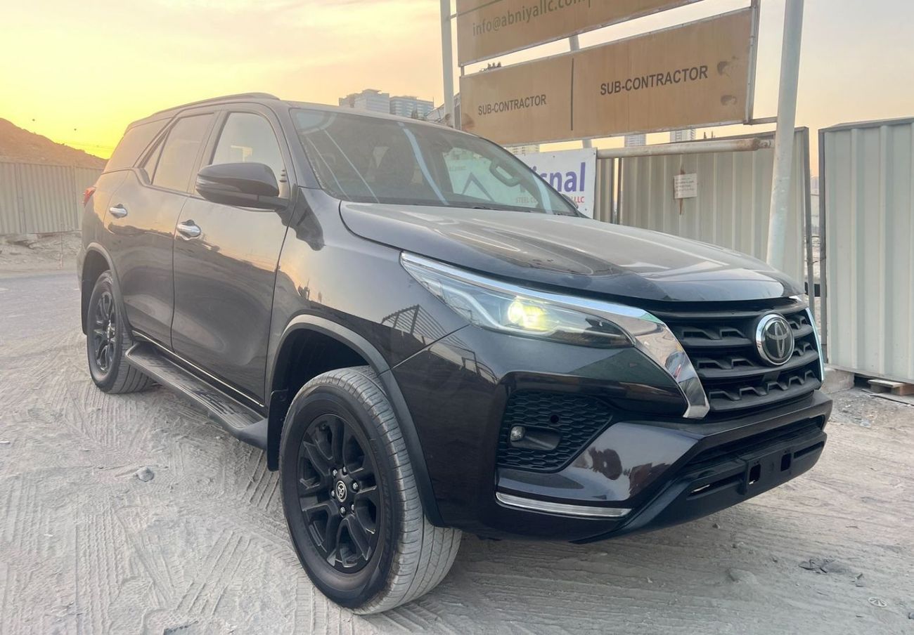 تويوتا فورتونر diesel 2.8 liter ,Right hand drive 2023 Model ,only for export available