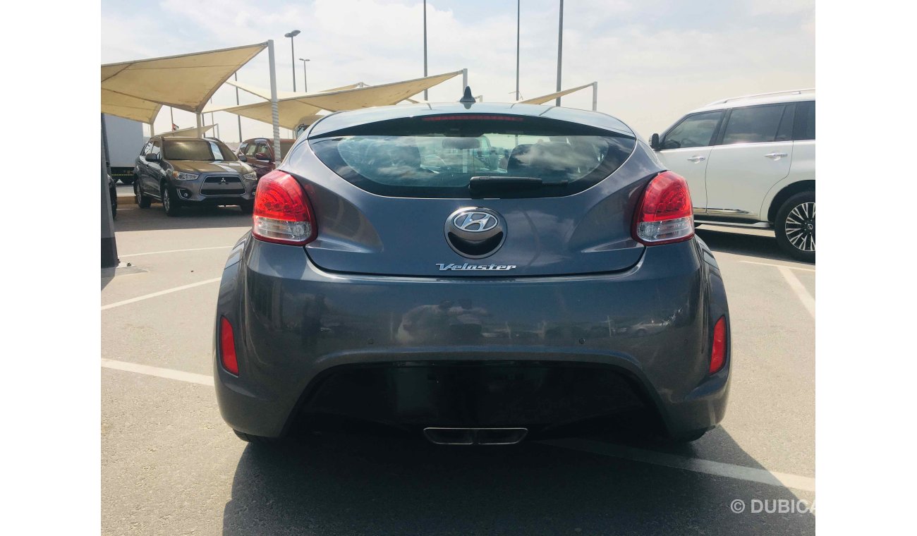 Hyundai Veloster