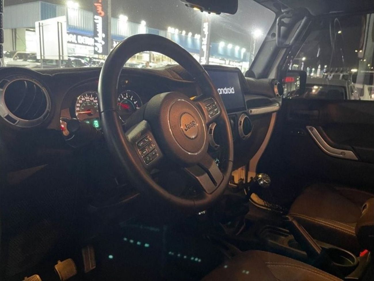 جيب رانجلر صحارى