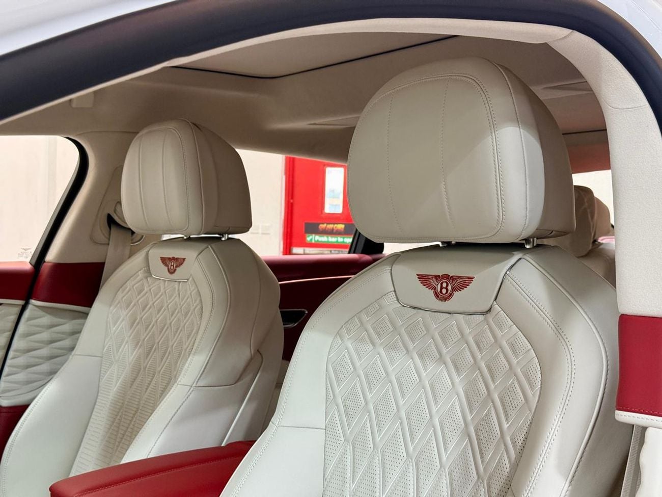 بنتلي فلاينج سبور 4.0T V8