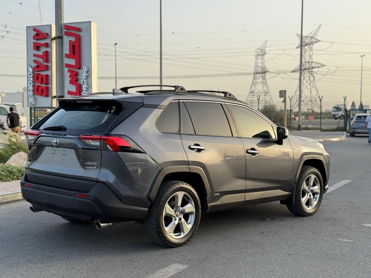 Toyota RAV4 LTD 2.5L Hybrid Limited Panoramic, 360 camera full Option