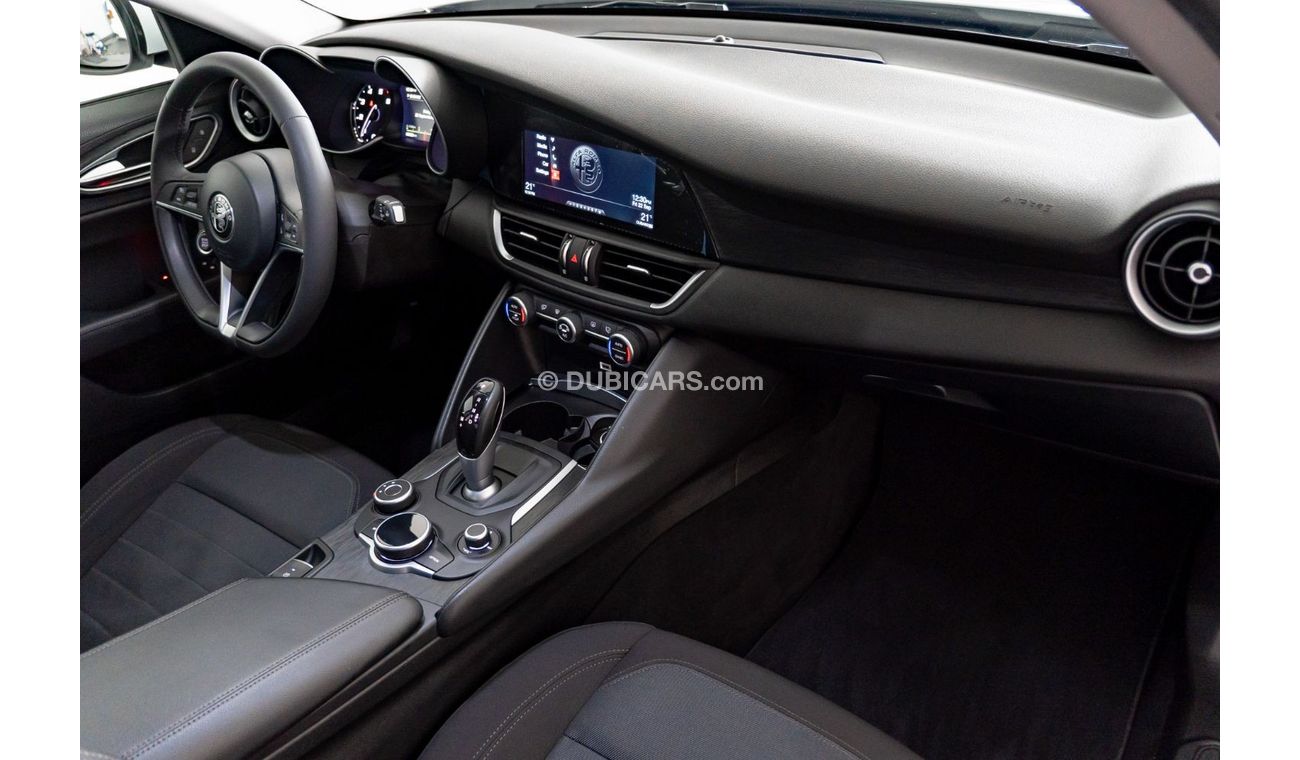 ألفا روميو جوليا 2019 Alfa Romeo Giulia Super / Full Alfa Romeo Service History