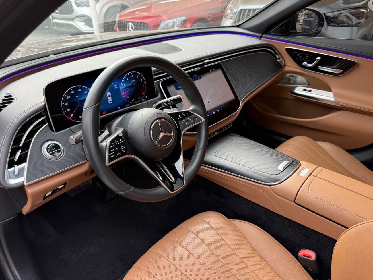 مرسيدس بنز E200 STD 2.0L