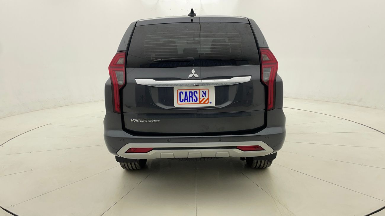 ميتسوبيشي مونتيرو سبورت GLS MID 3 | بدون دفعة مقدمة | اختبار القيادة في المنزل