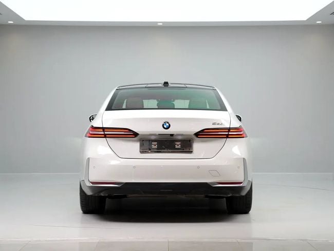 BMW 5 Series EXECUTIVE, миниатюра 24