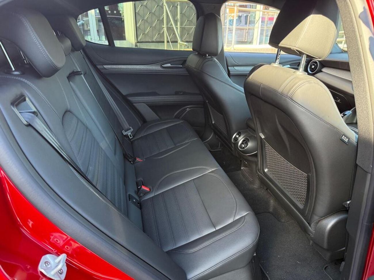 Alfa Romeo Stelvio 2.9 V6 Bi-Turbo Quadrifoglio Auto Q4 AWD Euro 6 (s/s) 5dr (export only ) Right hand Drive