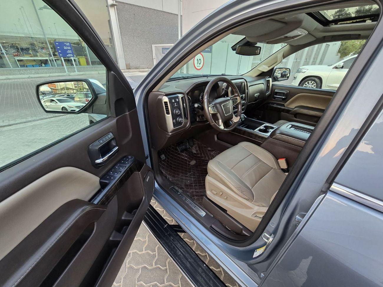 جي أم سي سييرا 1500 Denali 6.2L (425 HP) GMC SIERRA DENALI 2016 GCC 6.2L FULL OPITION // PERFECT CONDITION