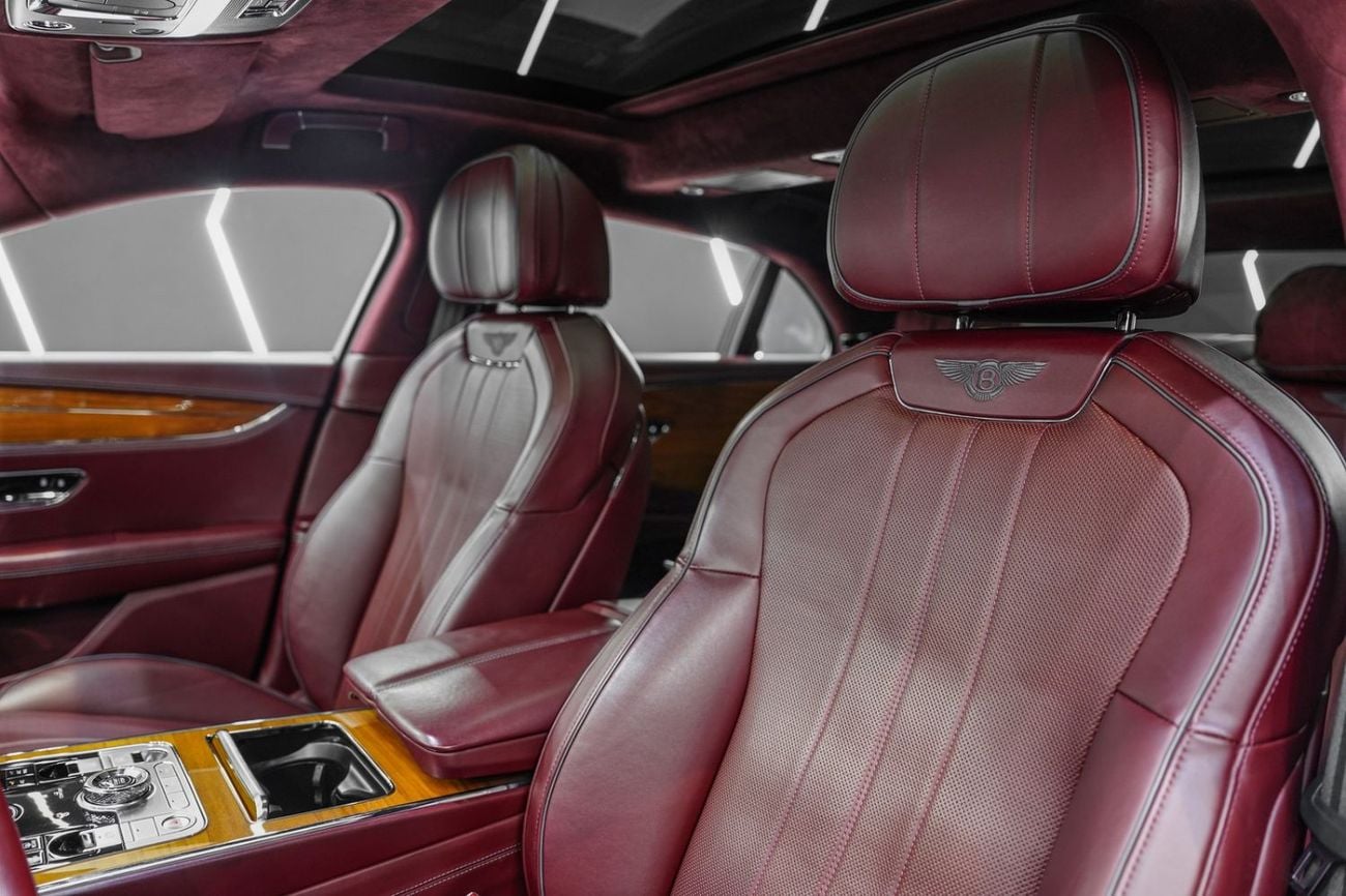 بنتلي فلاينج سبور V8 2021 Bentley Continental Flying Spur V8, Touring Specification, Picnic Tables, GCC Spec!!