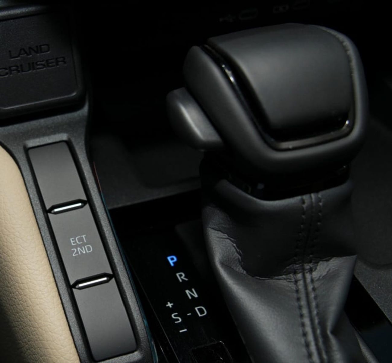 Toyota Prado EXR 2.7L 4WD