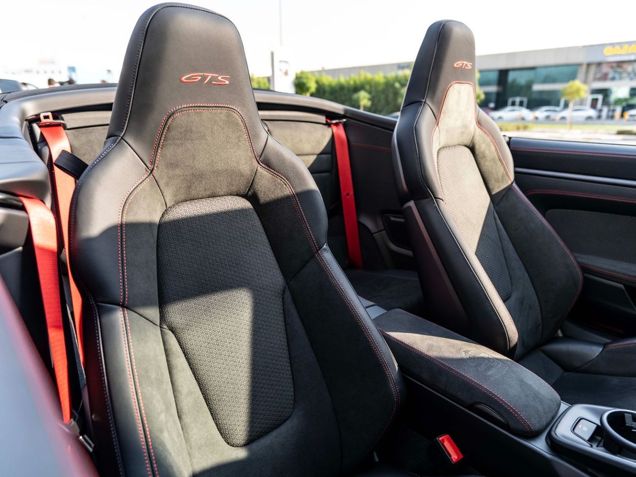 Porsche 911 Carrera GTS 3.0L (450 HP) Convertible