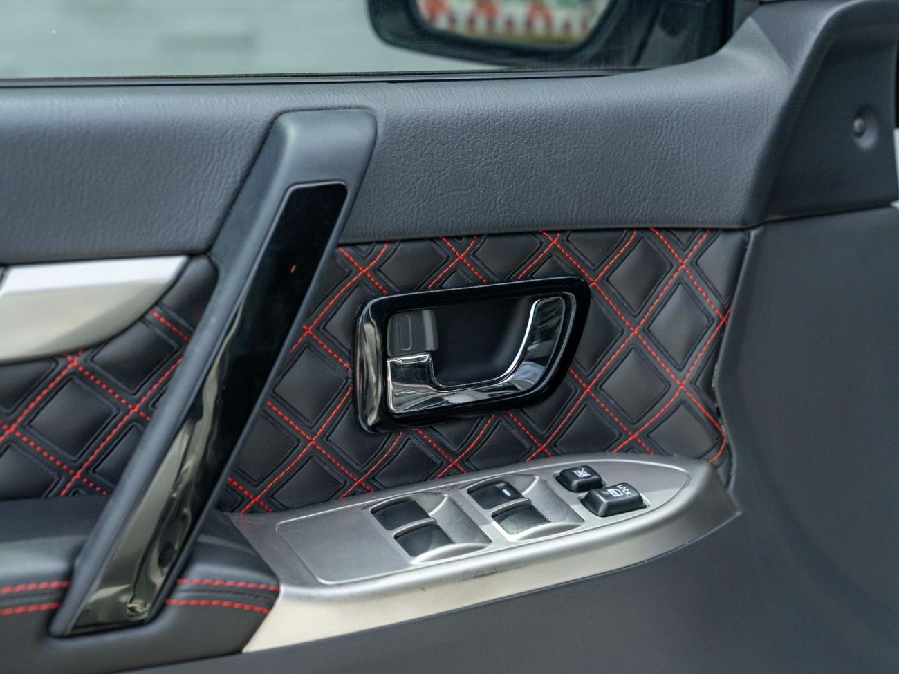 ميتسوبيشي باجيرو AED 1,730 PM • PAJERO 3.8 SIGNATURE EDITION • ONLY 25,000 KM • GCC SPECS • PRISTINE CONDITION