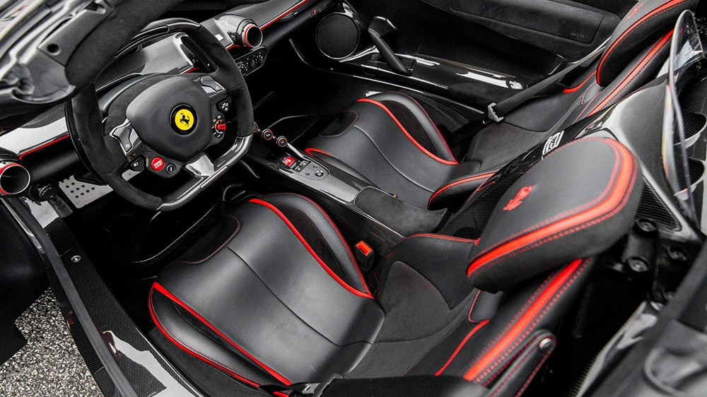 Ferrari LaFerrari interior - Seats