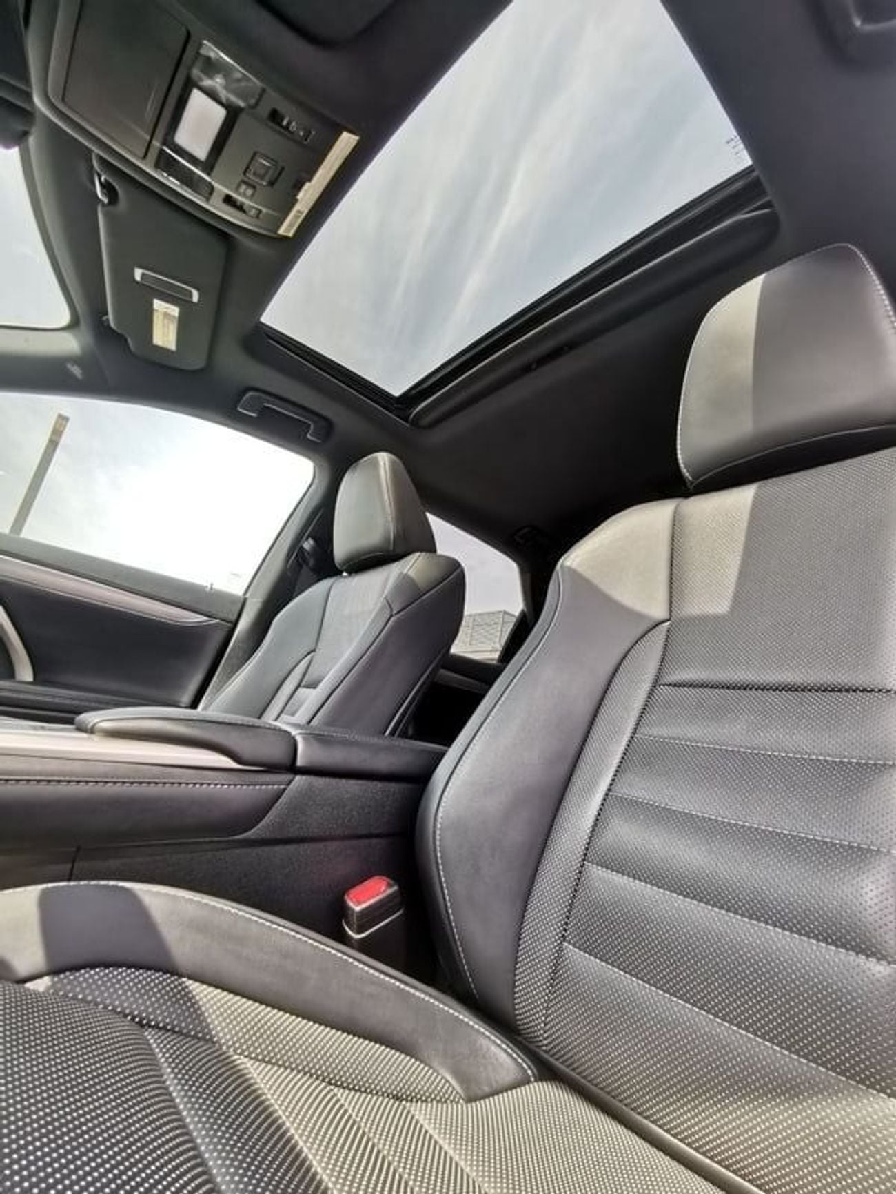 Lexus RX350 Lexus RX350 (F-Sport) - 2022 - White