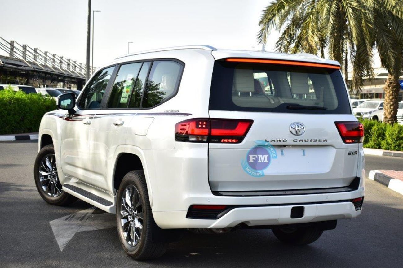 تويوتا لاند كروزر 300 GXR-V V6 4.0L Petrol 4WD 7 Seat Automatic