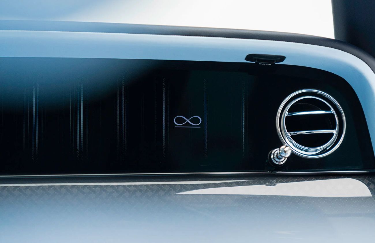 Rolls-Royce Cullinan 6.75L V-12 Twin-Turbocharged Engine