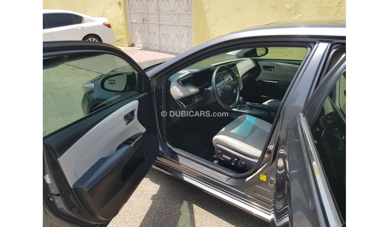 تويوتا افالون Hybrid limited