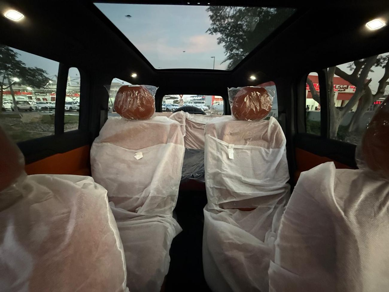 ROX 01 NEW ARRIVAL ROX 01 / 2026 / 7 SEATS / LONG RANGE / WITH WARRANTY EVS 5 YEARS WITH SERVICE CONTRACT