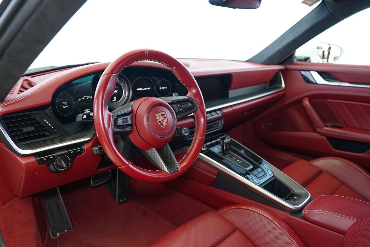 بورش 911 Turbo S 3.8L (640 HP) Coupe