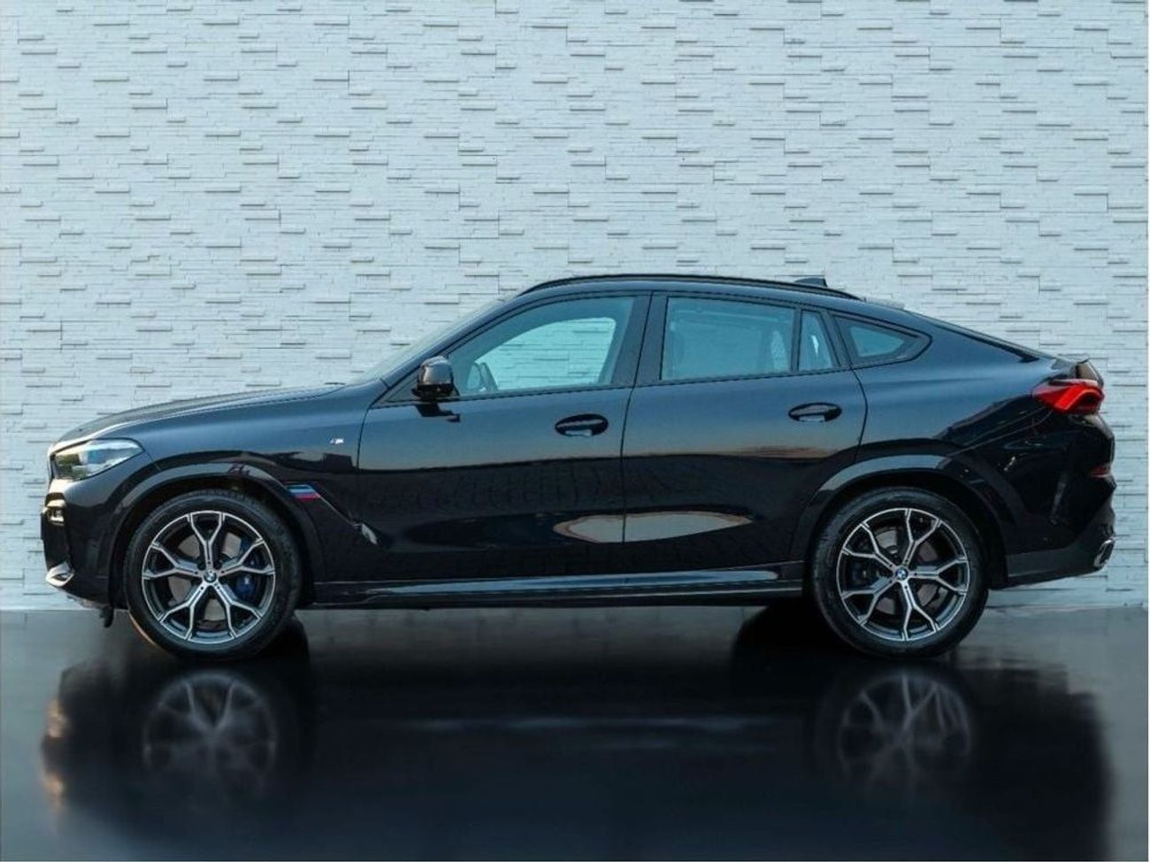 BMW X6 xDrive 40i 3.0L AED 3,145 • X6 XDRIVE 40i • 3.0L TURBO I6 • OFFICIAL BMW WARRANTY AND FULL SERVICE H