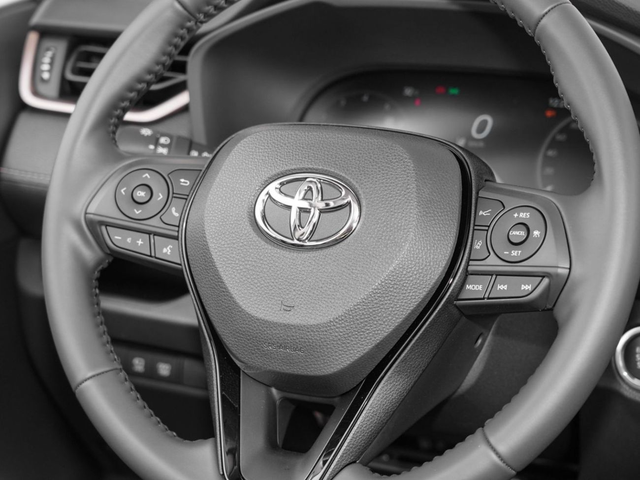 Toyota Wildlander TOYOTA WILDLANDER 2.0L 4WD FULL OPTION