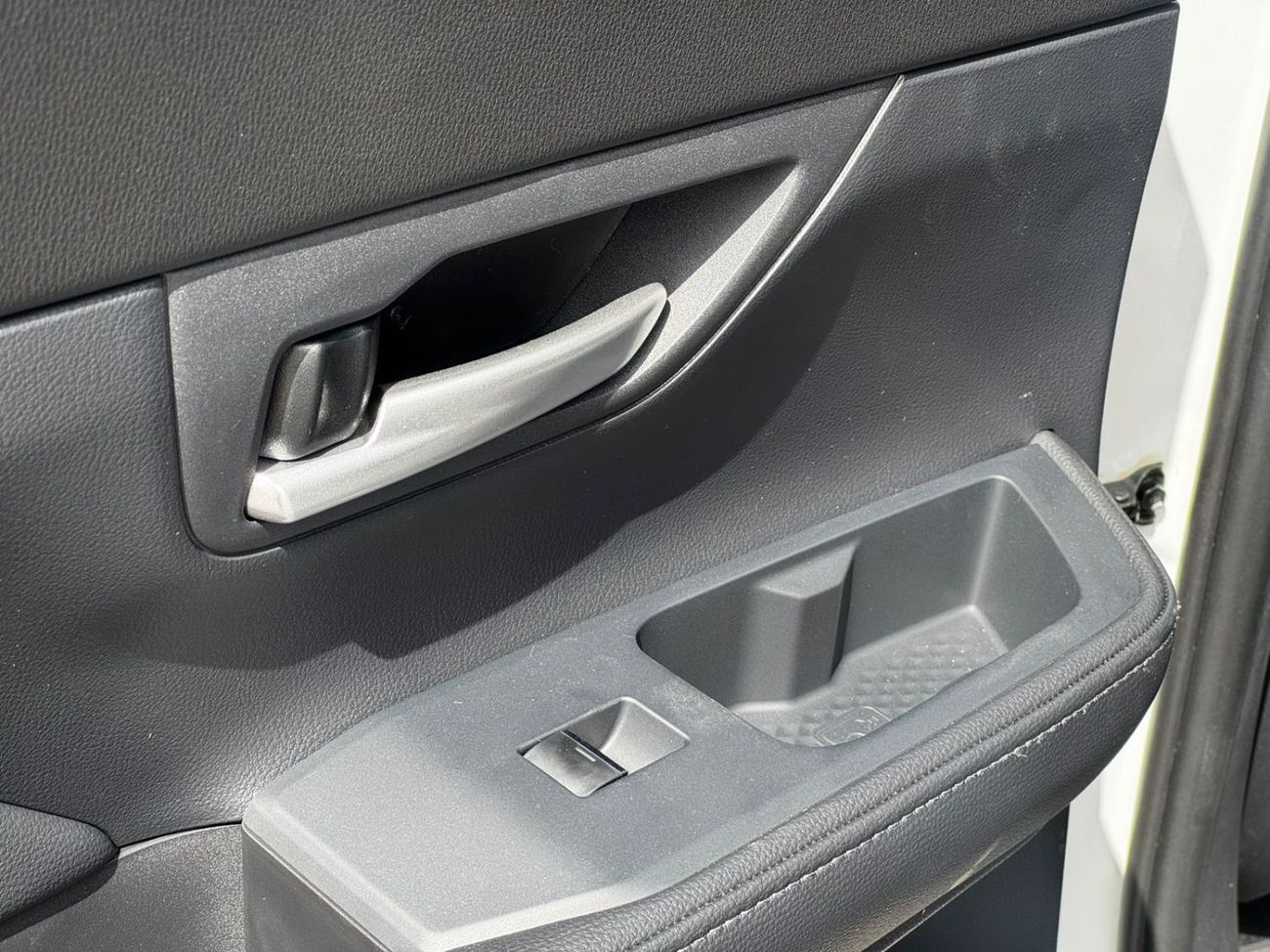 تويوتا جراند هايلاندر 2026 TOYOTA GRAND HIGHLANDER LIMITED TRIM CANADIAN SPEC READ STOCK AVAIALABLE IN SHOWROOM