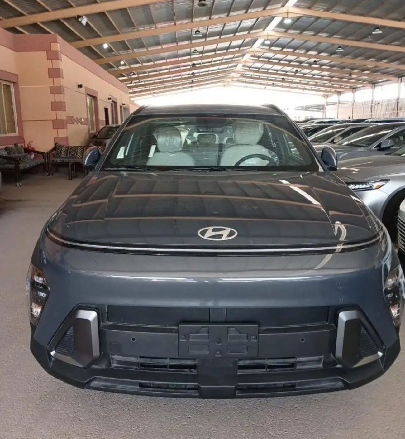 هيونداي كونا 1500cc Petrol FWD Wheels 17 ABS , Wheels 16' , Power Mirror Back and rear Sensors , Hallogen Headlig