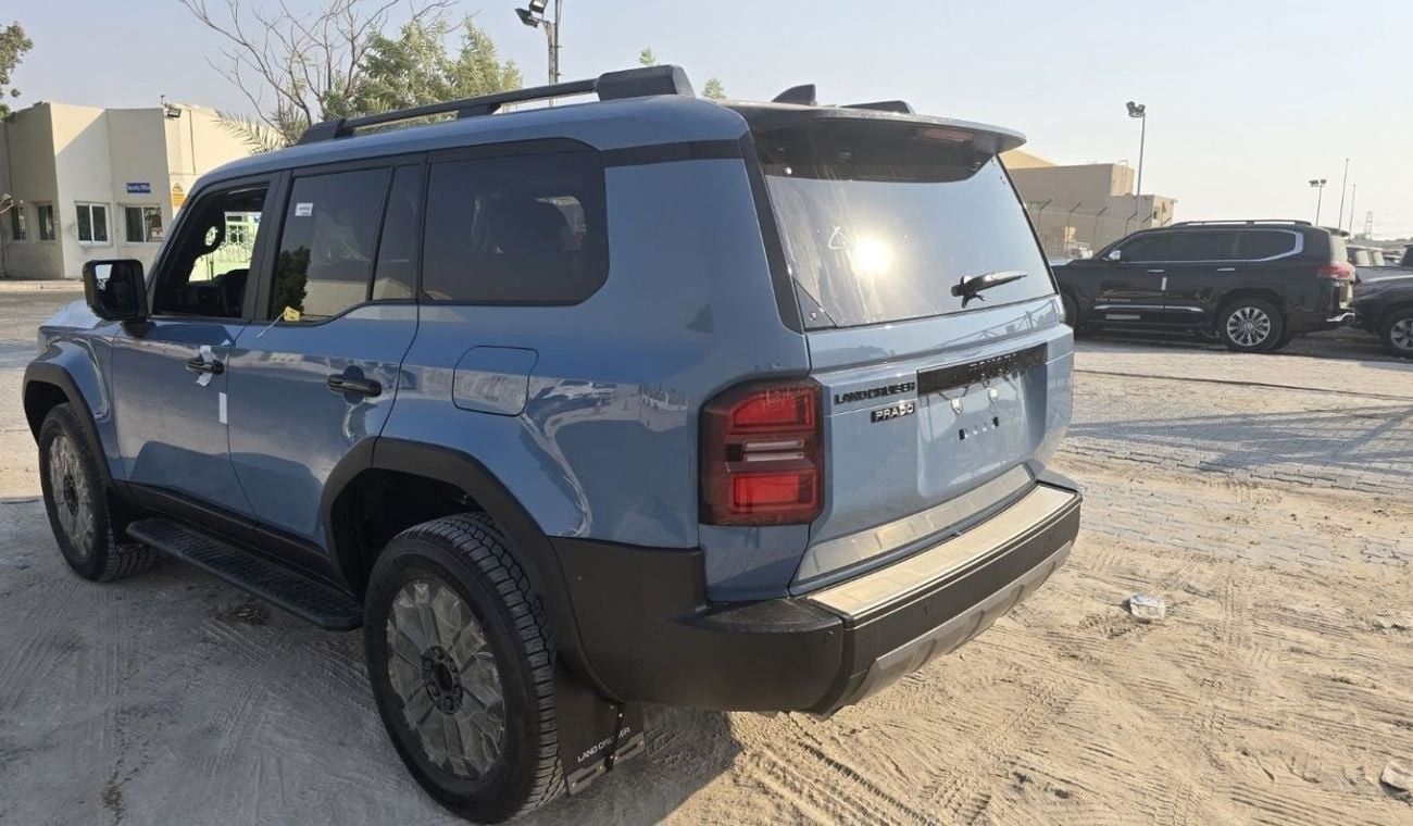 تويوتا برادو TOYOTA PRADO LUXURY PETROL 2.4L V4 AUTOMATIC | 0 KM | 03 - YEARS WARRANTY