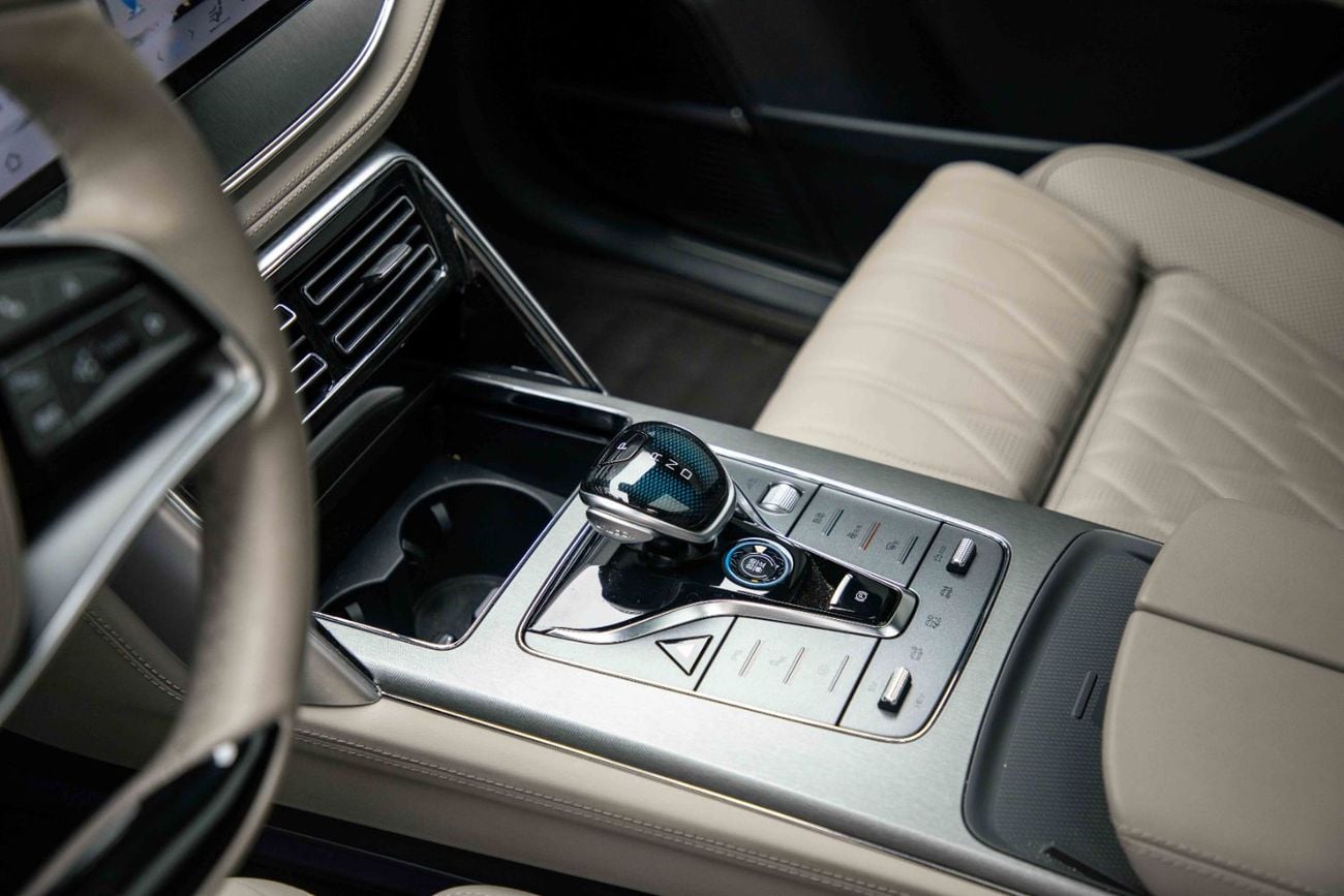 بي واي دي تانغ Champion Flagship 1.5L - Blue Inside Beige | Export Only