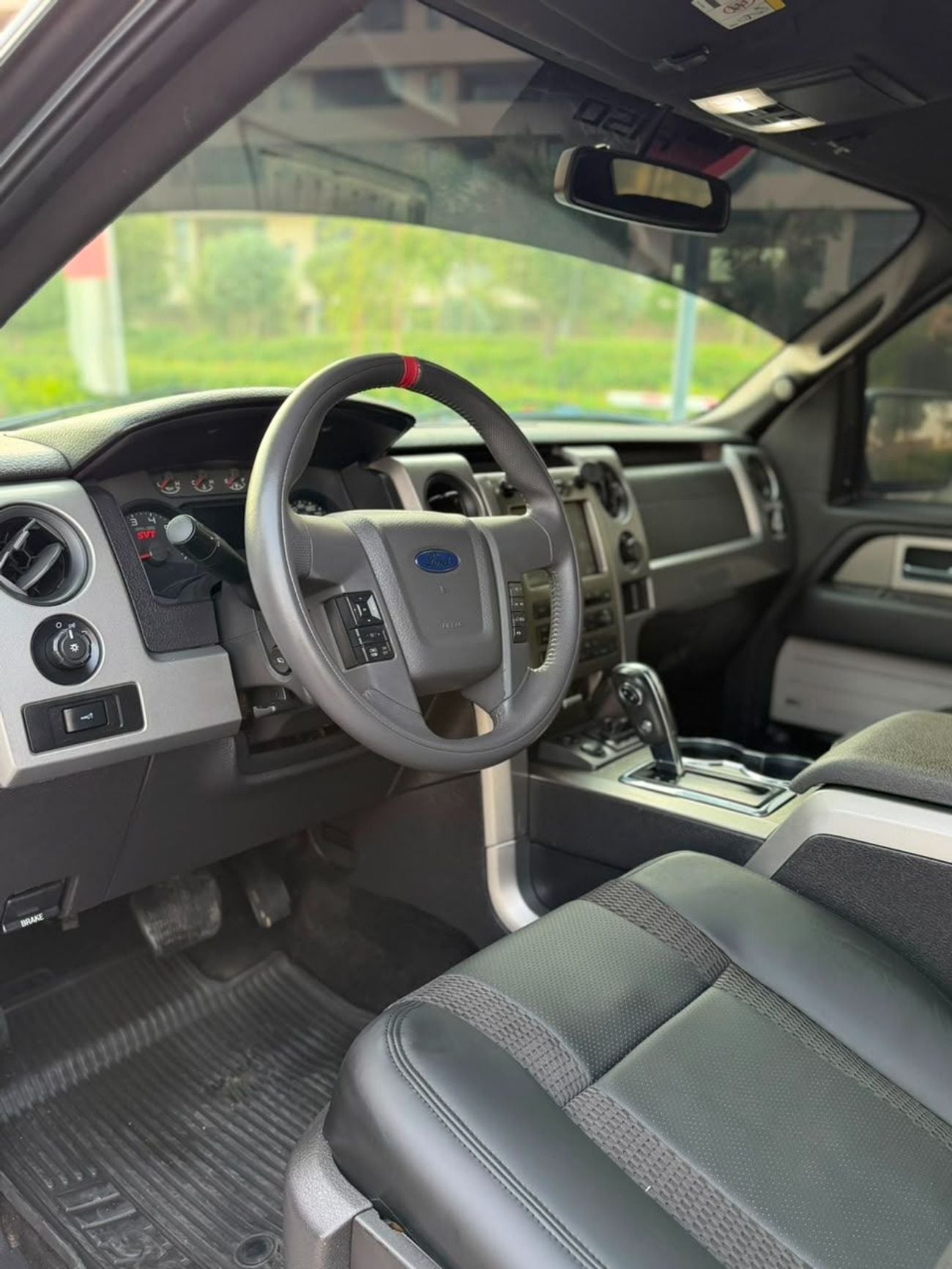 Ford F-150 SVT RAPTOR SUPER CAB