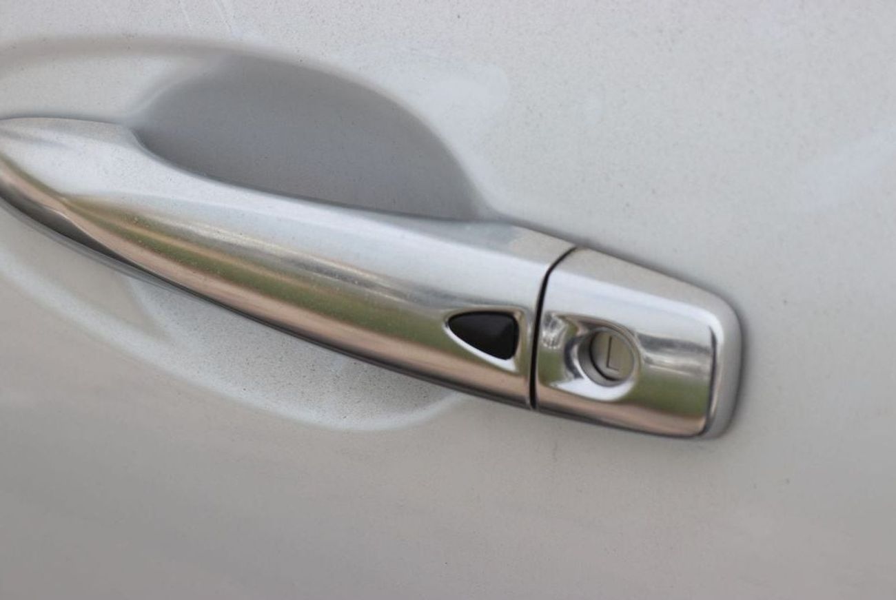 Renault Koleos 2.5L, LEATHER SEAT, MONITOR, PUSH START, ALLOY WHEELS , MODEL 2025 FOR EXPORT