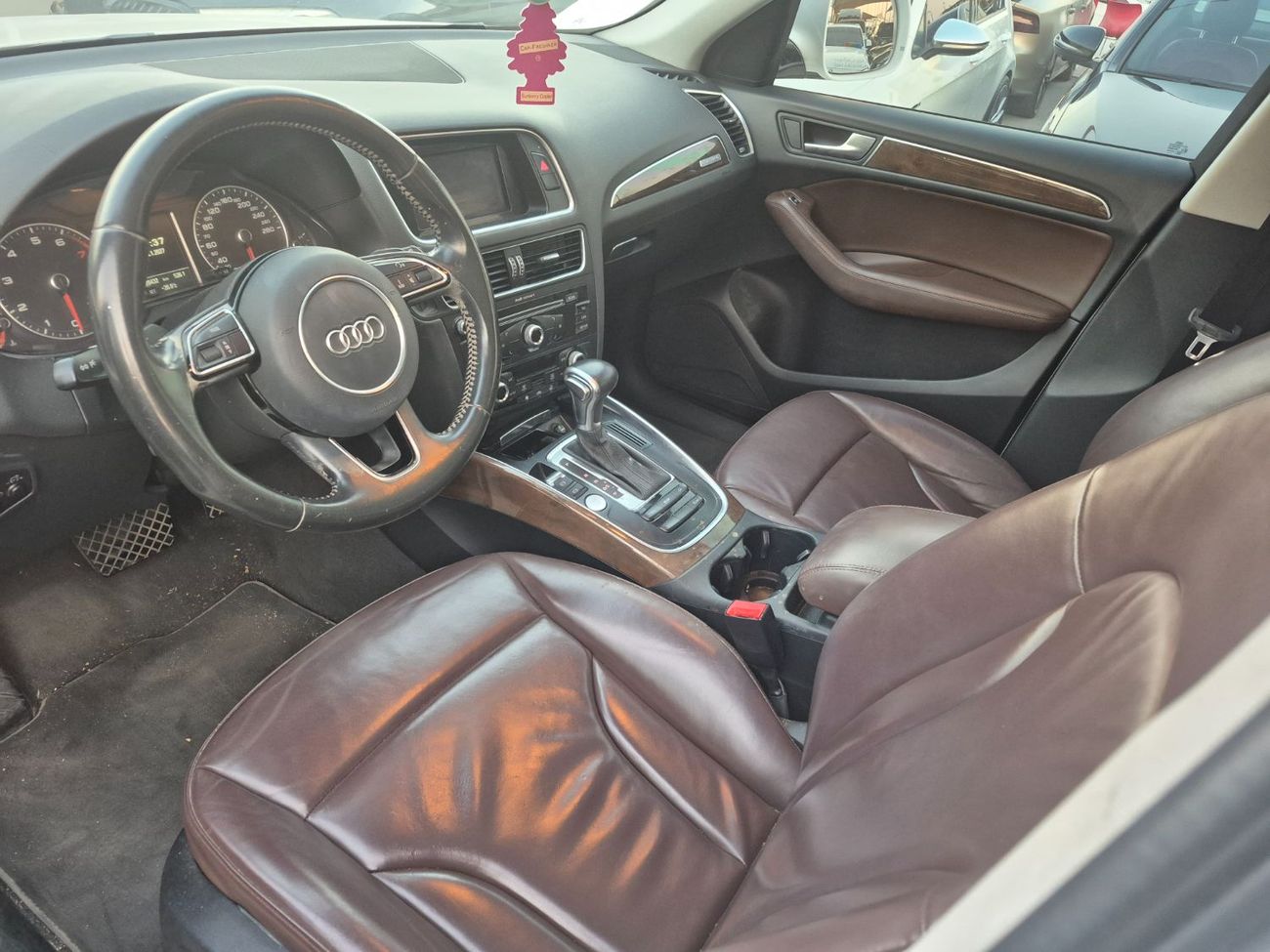 أودي Q5 40 TFSI quattro  S-Line Technology Package 2.0L