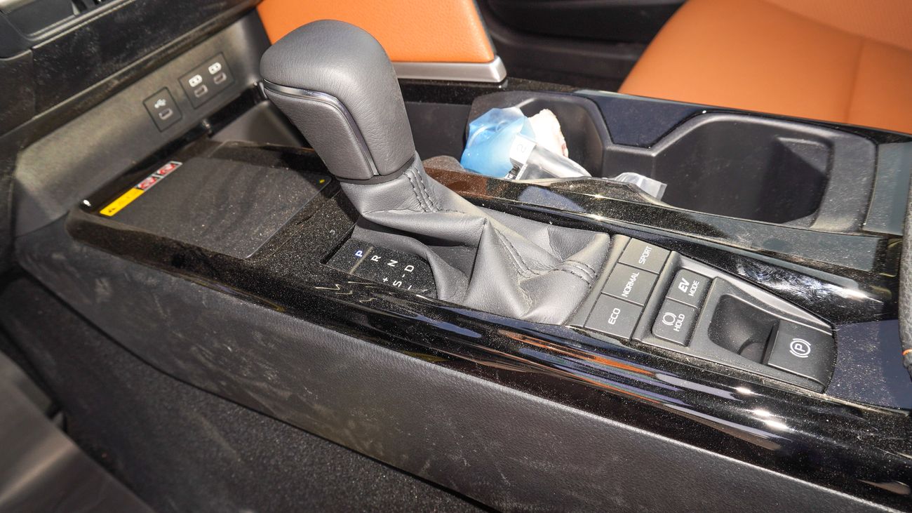 Toyota Camry Lumiere 2.5L HEV