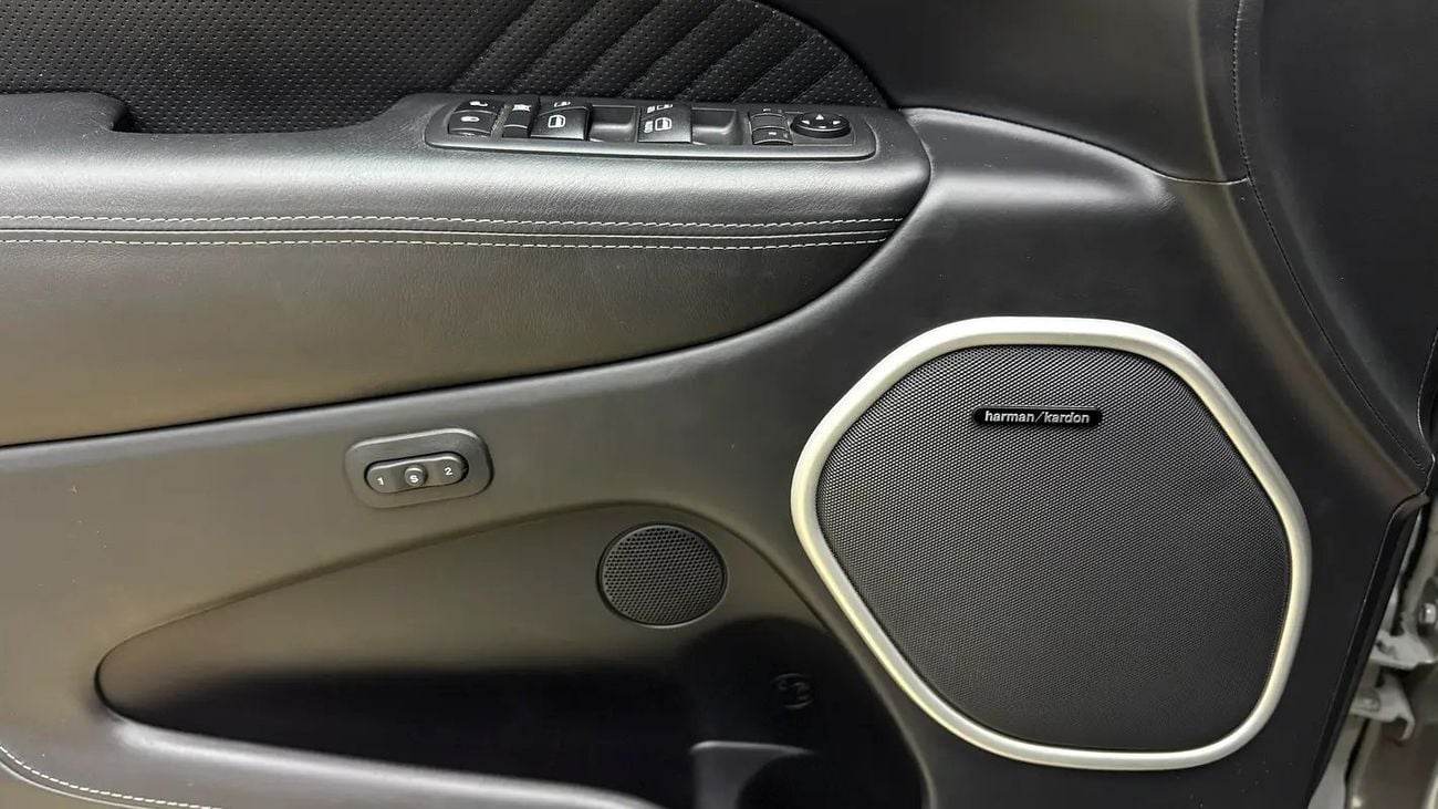 Jeep Grand Cherokee SRT Canadian Specs Original Paint