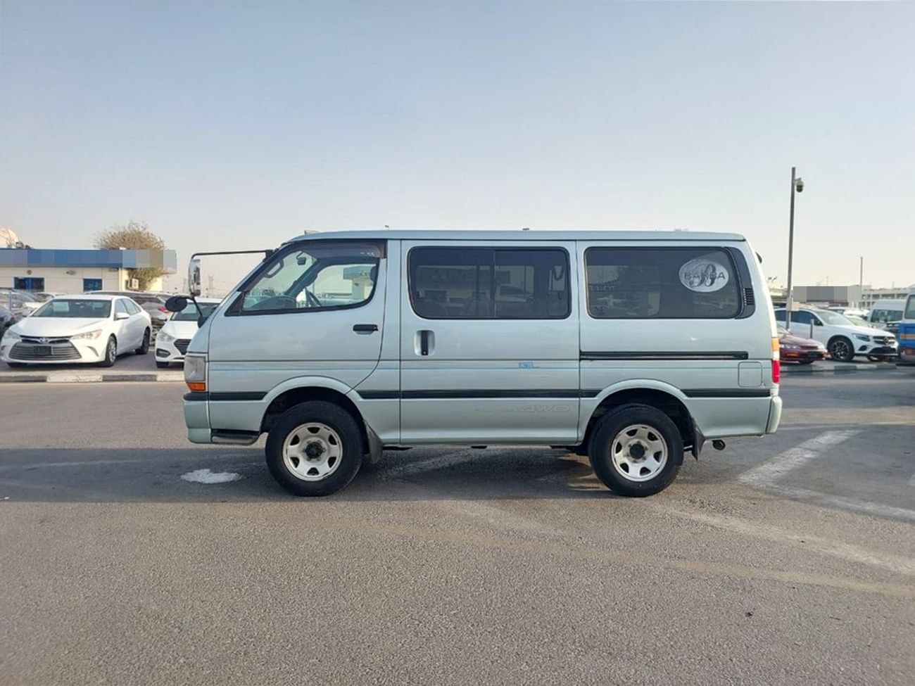 Toyota Hiace TOYOTA HIACE VAN RHD 1999 MODEL 3.0 L DIESEL MANUAL(PM01625)