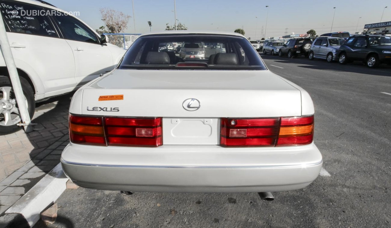 Lexus LS 400