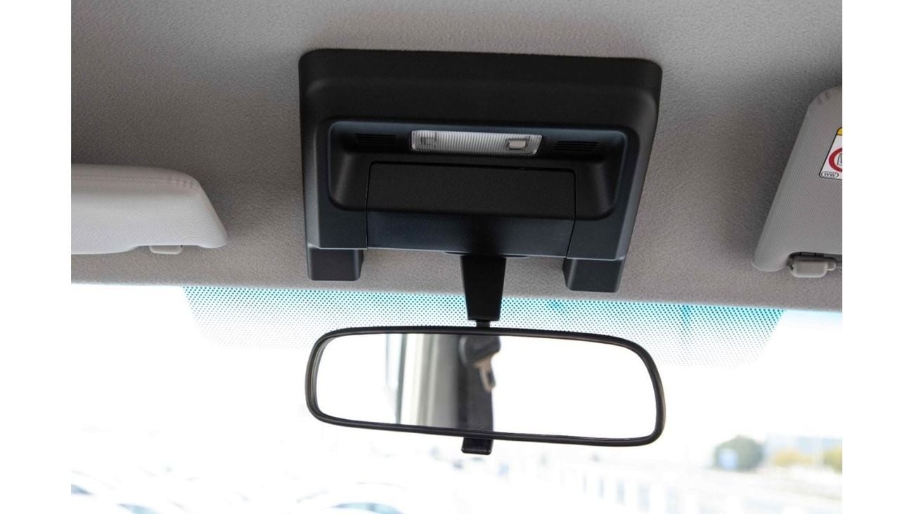 تويوتا لاند كروزر تويوتا LC 76 4.5 TD E MT 2024 - ابيض من الداخل بلوط