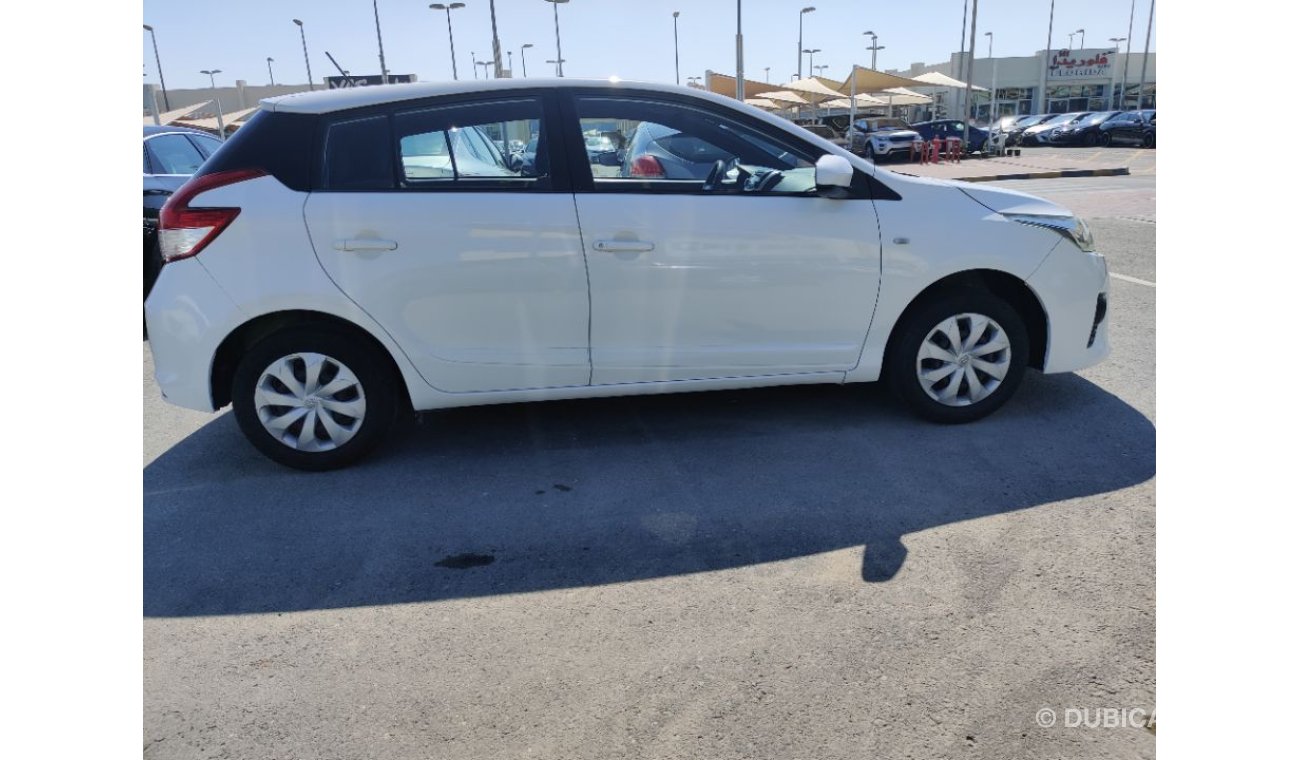 تويوتا يارس 2015  SE 1.3 ltr GCC Specs full Automatic