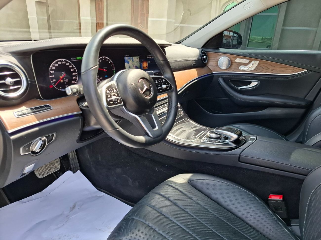 مرسيدس بنز E300 مرسيدس بنز E300e 2019